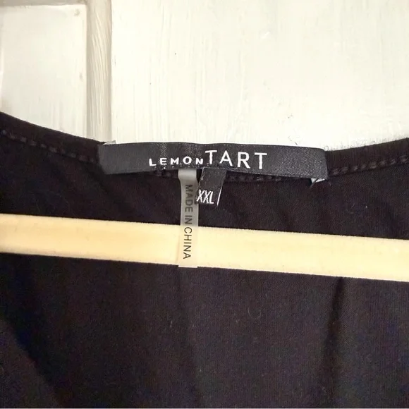 Lemon Tart Lace Bell Sleeve Blouse - Picture 4 of 6